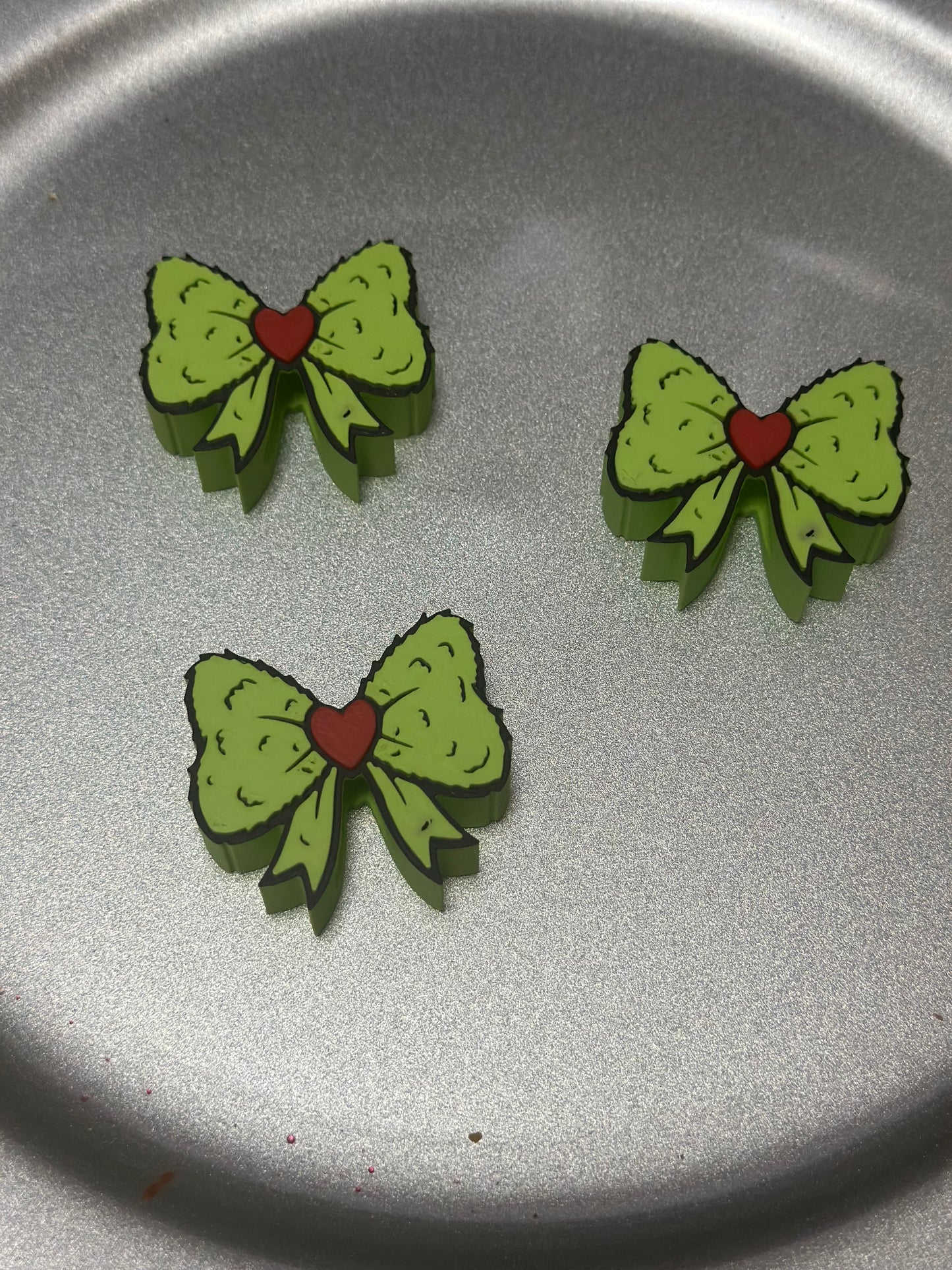 Grinch Bow Straw Topper